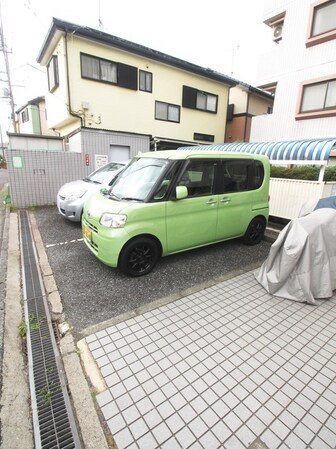 スト－クマンション藤間の物件外観写真